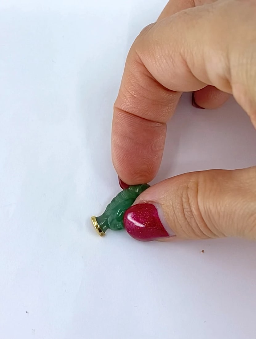 Vintage 14k Gold Carved Jade Lady’s Head Charm Pendant Diamond Accents - 2