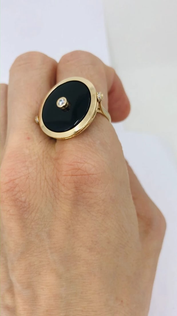 Onyx Ring 14k Gold Diamond Disk Shape - 2
