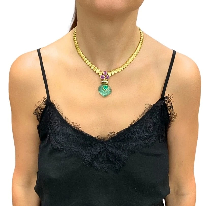 André Vassort 18k Gold Colombian Emerald Heart Necklace Sapphire Diamond GIA - 3