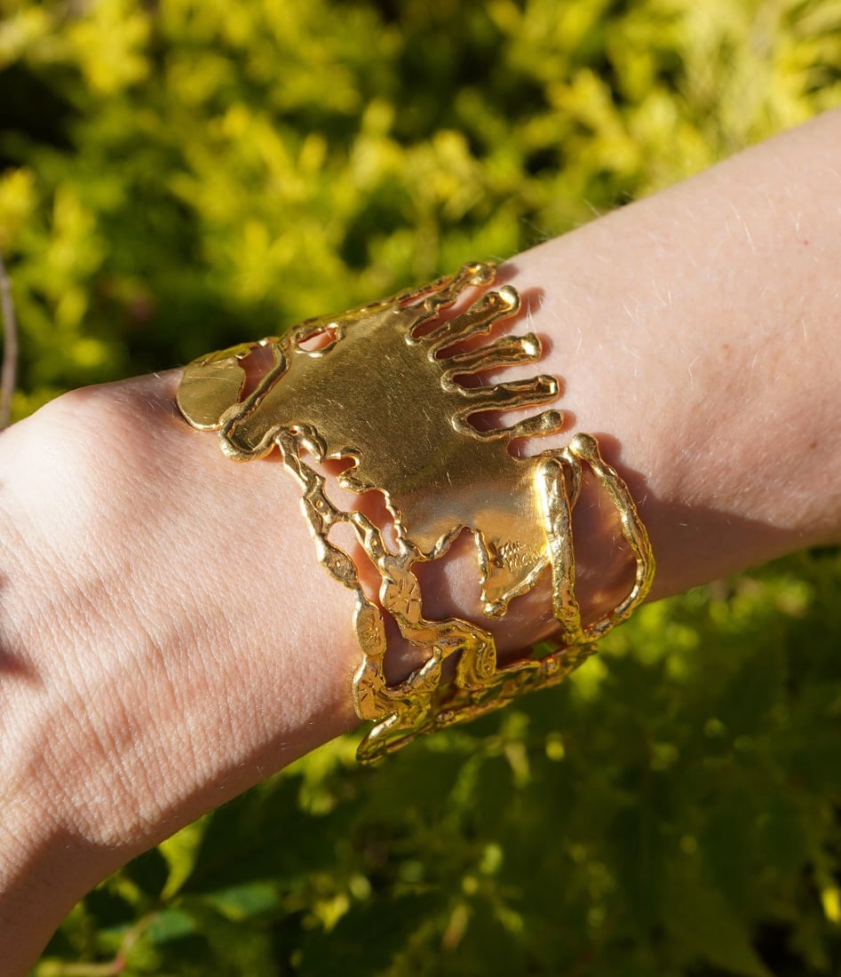 Vintage Jean Mahie 22k Gold Sculptural Cuff Bracelet - 3