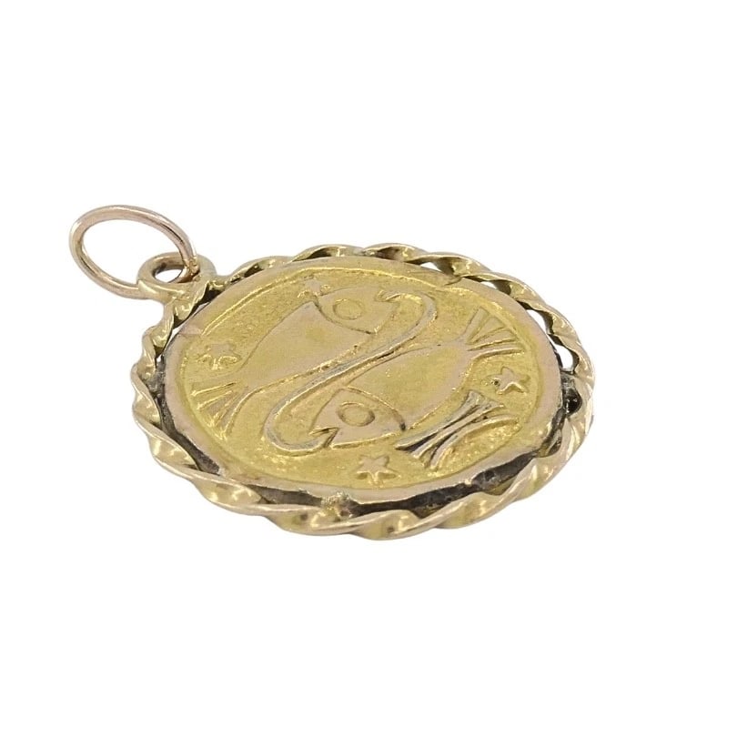 Vintage 18k Gold Reversible Capricorn Pisces Zodiac Pendant Diamond Accent - 5