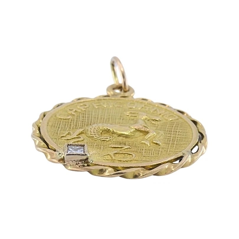 Vintage 18k Gold Reversible Capricorn Pisces Zodiac Pendant Diamond Accent - 7