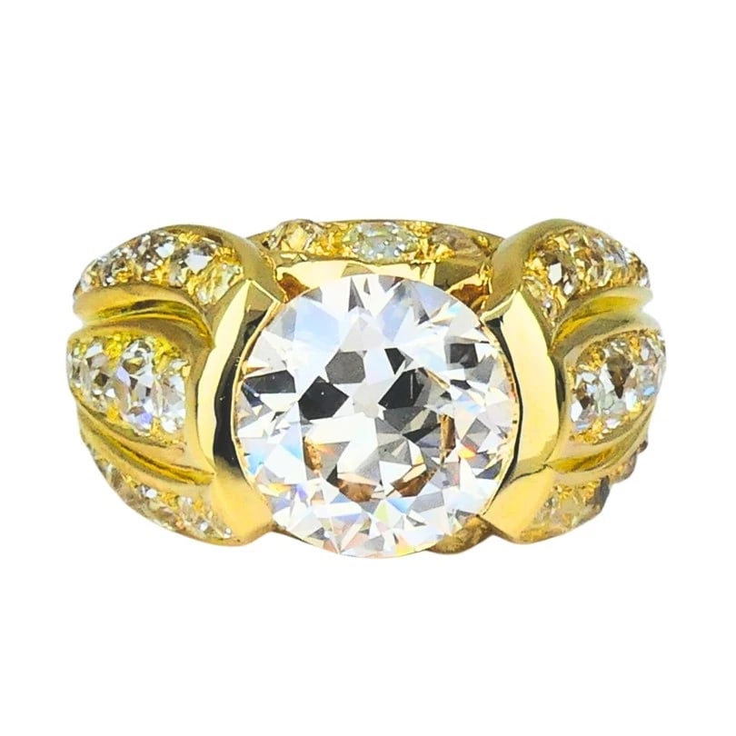 1950s Ring 18k Gold Cocktail RING Old European Cut Diamond: Title: 1950s Ring 18k Gold Cocktail RING Old European Cut Diamond Description: AOld European Cut Diamond 18 karat Yellow old Ring Circa 1950s ring, made of 18k gold, featuring an Old European cut diam