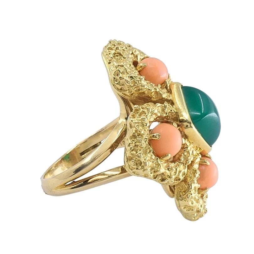 Vintage Van Cleef & Arpels 18k Gold Coral Chrysoprase Ring - 6
