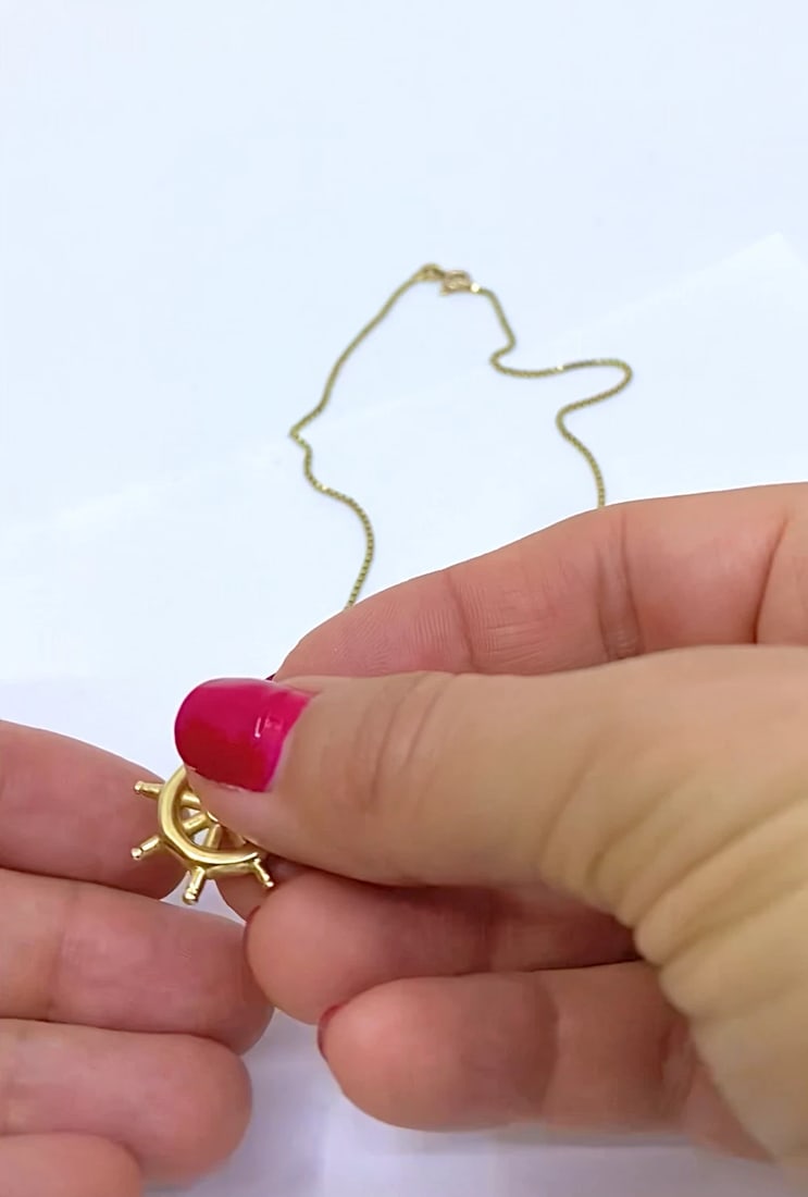 14K Gold Nautical Wheel Pendant Necklace Diamond Accent - 2