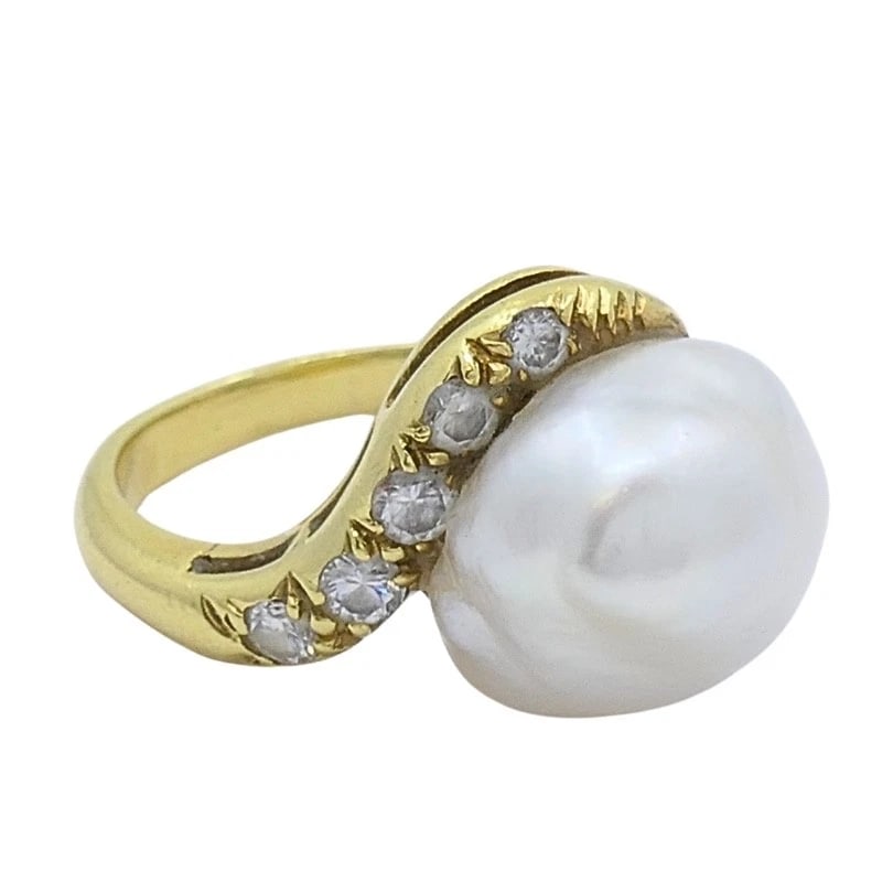 Vintage 18k Yellow Gold Baroque Pearl Diamond Ring - 7