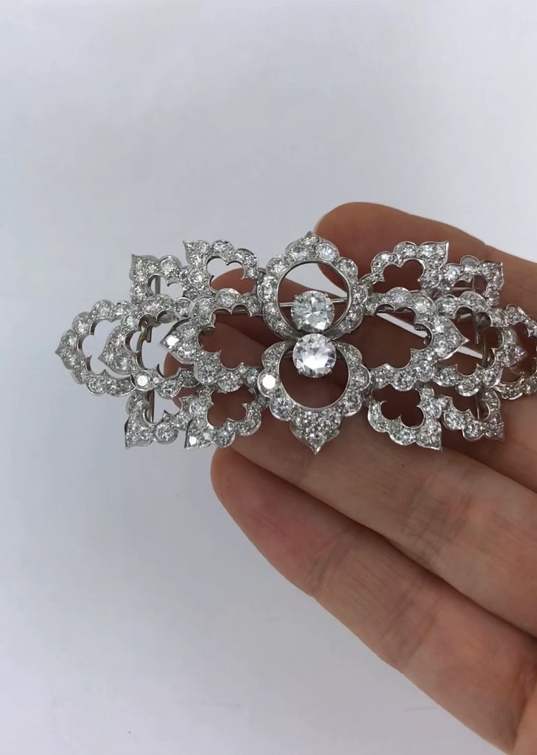 David Webb Diamond Platinum Brooch Floral Design - 2