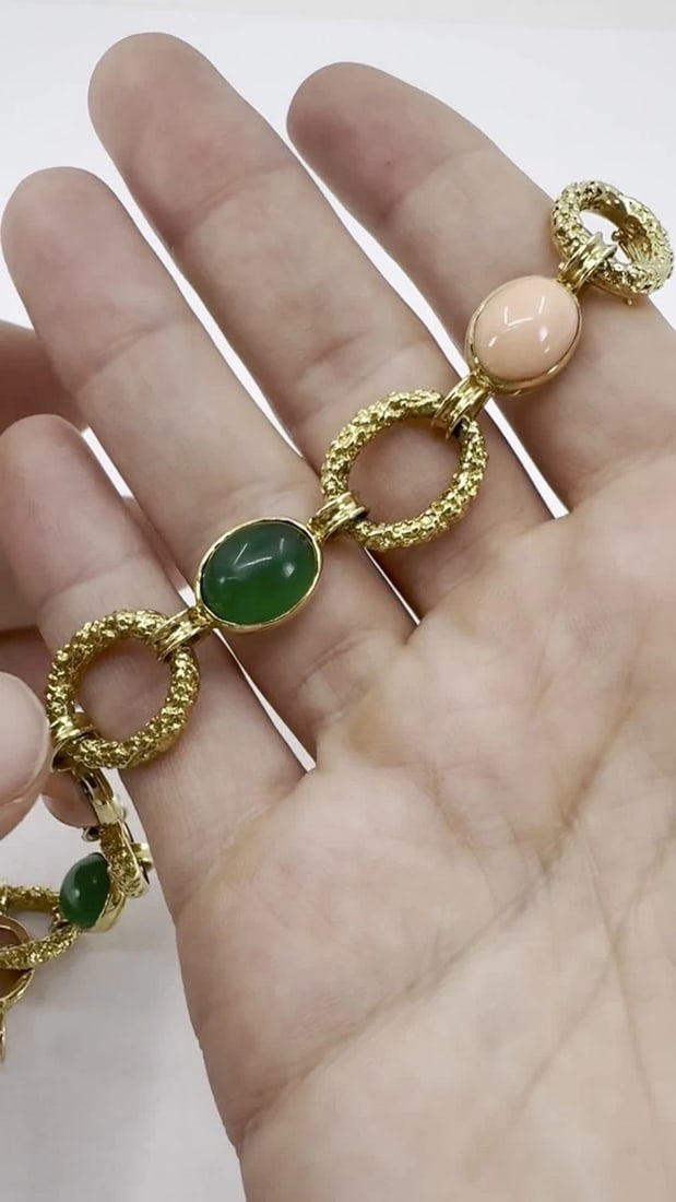 Vintage Van Cleef & Arpels 18k Gold Coral Chrysophrase Link Bracelet - 2