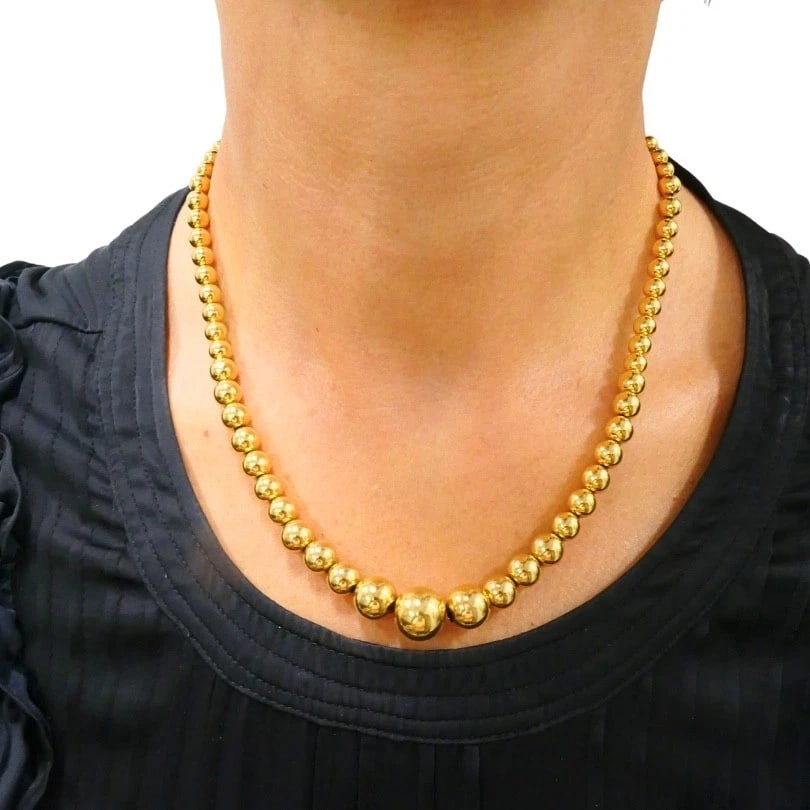Aurafin 18k Gold Graduated Bead Necklace - 3