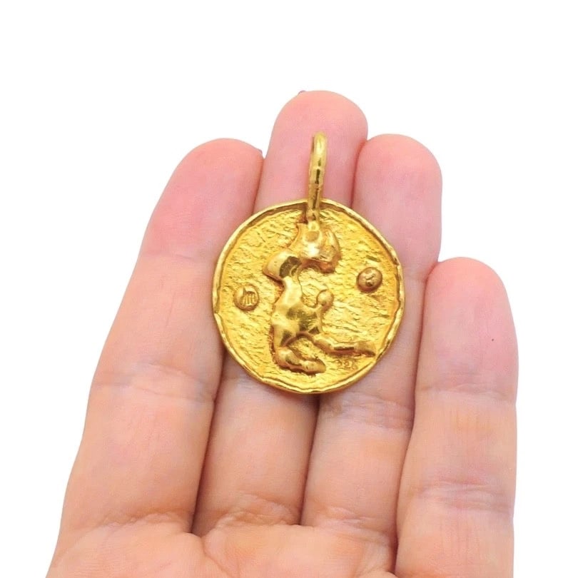 Jean Mahie 22k Gold Sculptural Abstract Pendant - 3