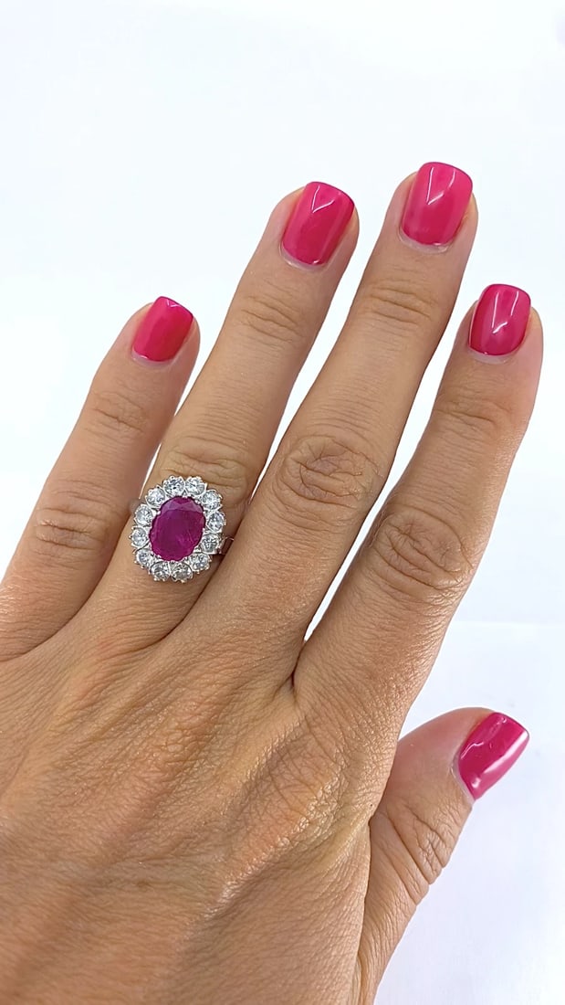 Vintage Ruby Diamond Cluster Ring 14k Gold - 2