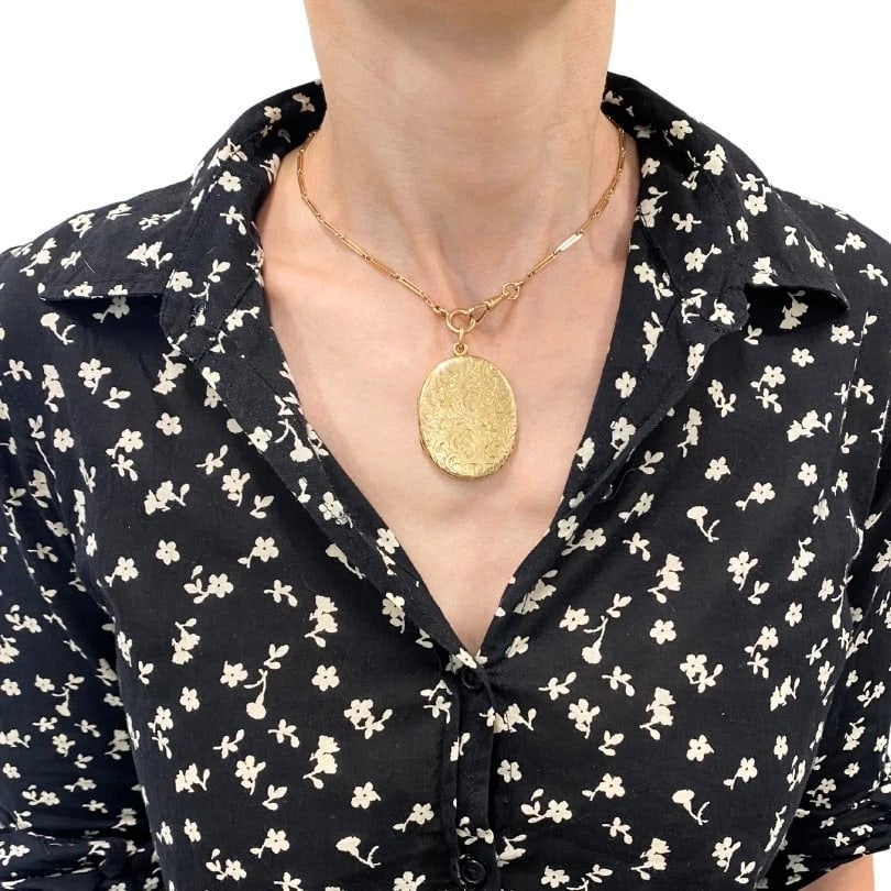 14k Gold Engraved Locket Pendant Gold Antique Watch Chain - 3