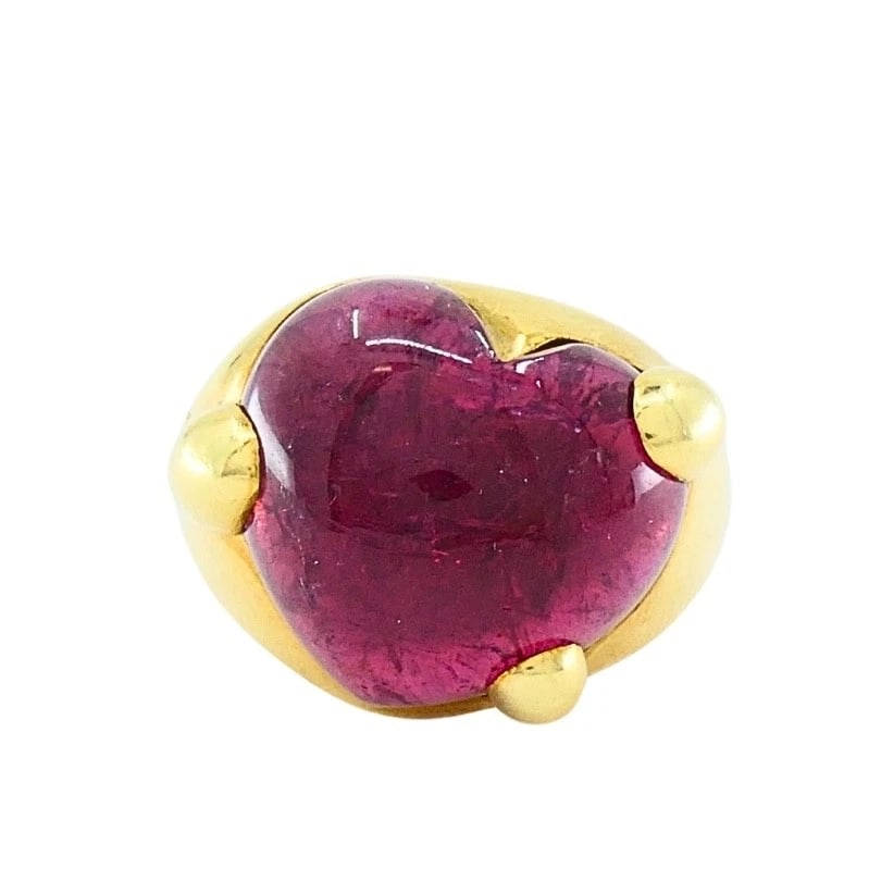 Pomellato 18K Yellow Gold Heart Tourmaline Ring: Title: Pomellato 18K Yellow Gold Heart Tourmaline Ring Description: Product details: DESNER: Pomellato CRCA: 1990s MATERALS: 18k old EMSTONE: Tourmaline WEHT: 19.2 rams MEASREMENTS: Stone Diameter - 5