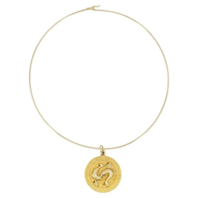 Vintage 14k Gold Pisces Charm Pendant Wire Necklace circa 1950s: Title: Vintage 14k Gold Pisces Charm Pendant Wire Necklace circa 1950s Description: NOO & OOO - 0825 This vintage, circa 1950s 14k gold Pisces pendant features a detailed zodiac design with two fish