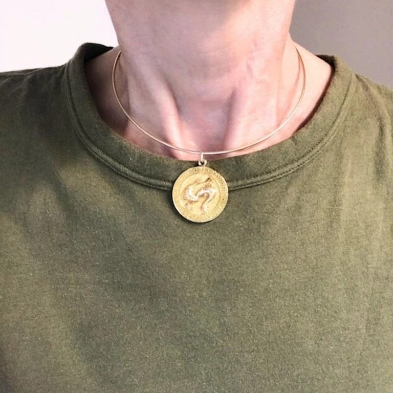 Vintage 14k Gold Pisces Charm Pendant Wire Necklace circa 1950s - 2