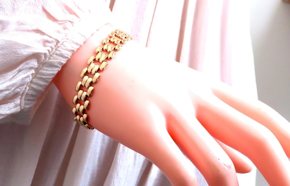 10mm Classic Panther Link Bracelet 14kt 12448** - 6