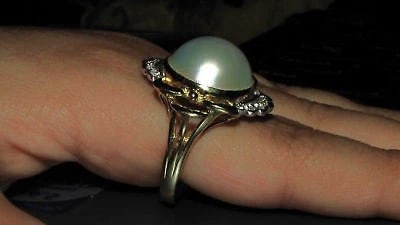 ESTATE DIAMONDS MABE PEARL COCKTAIL RING 14KT - 8