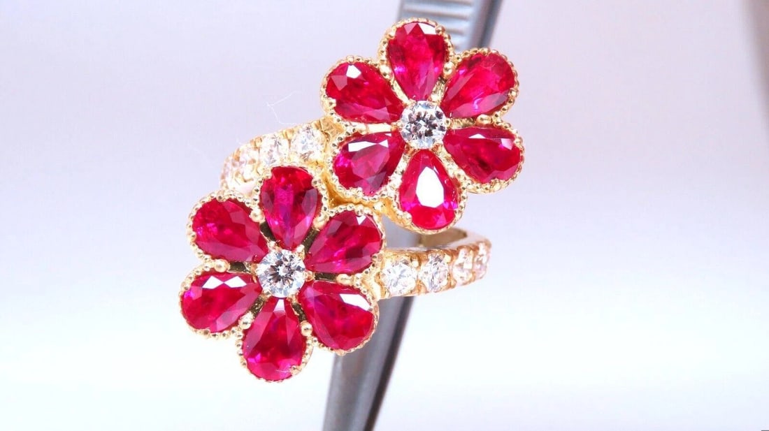 5.20ct Natural Ruby Diamonds Flower Cluster Ring 18kt yellow gold** - 6