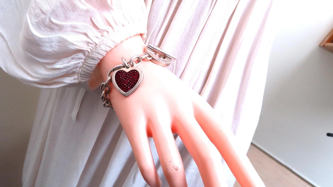Judith Leiber Heart Charm Toggle Silver Bracelet 925 Sterling 12443** - 5