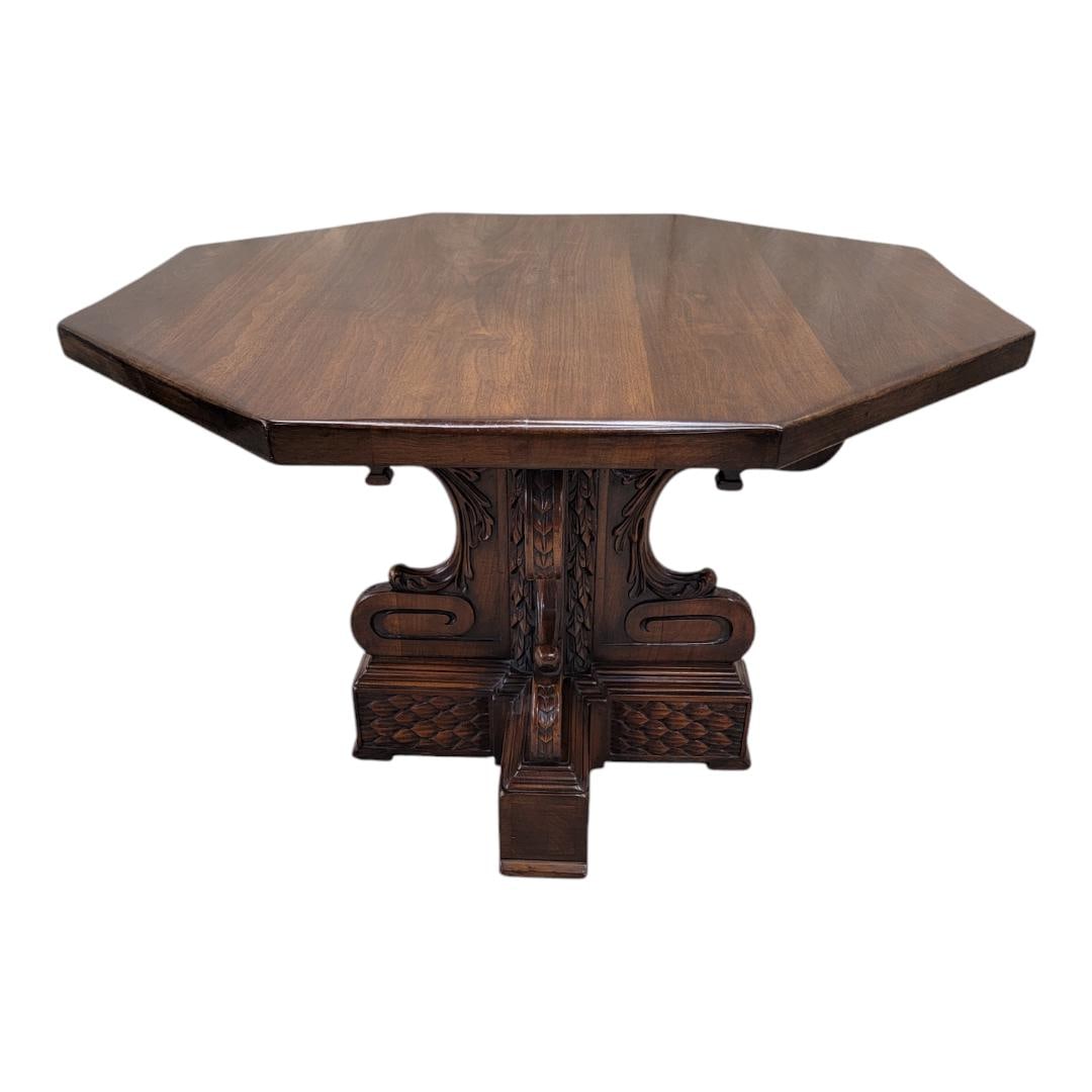 Antique Italian Baroque Style Octagonal Entryway Table: Title: Antique Italian Baroque Style Octagonal Entryway Table Description: Antique Italian Baroque Style Finely Carved Ornate Mahogany Octagonal Center/Library Table This exquisite antique Italian