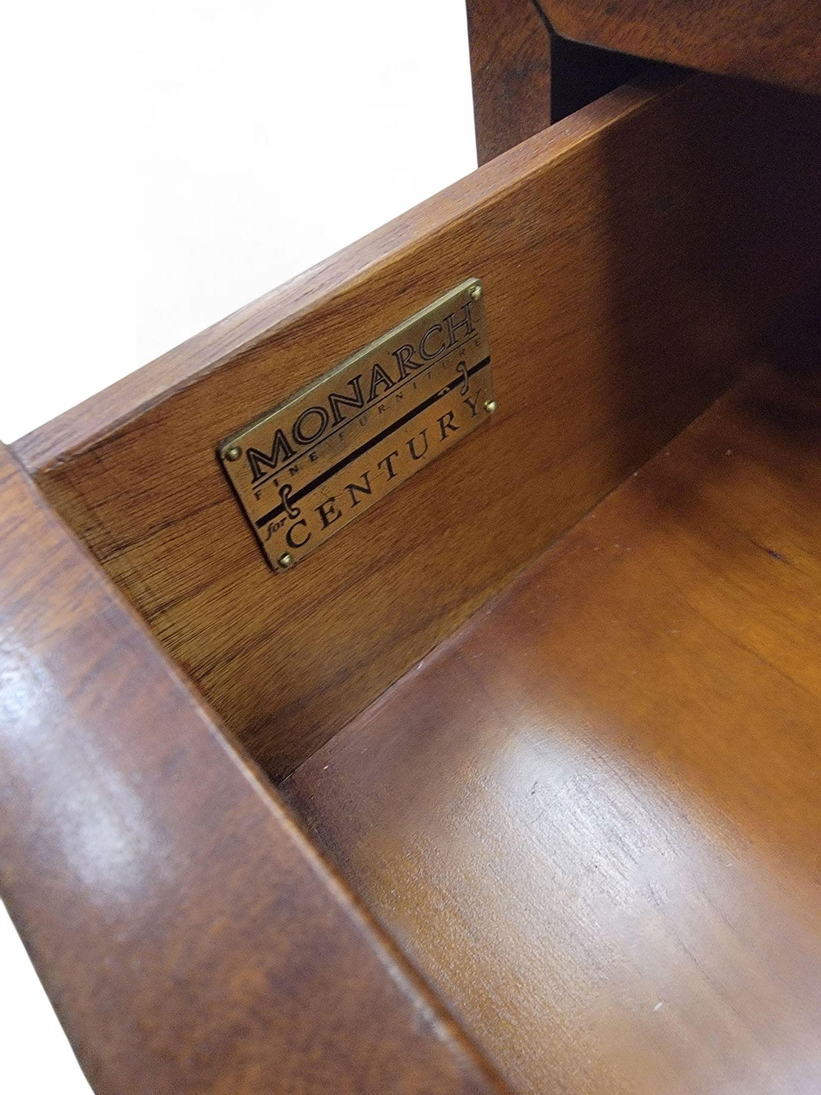 Vintage Arched Burl Dressers Monarch Furniture for Century - Set of 2 - 6