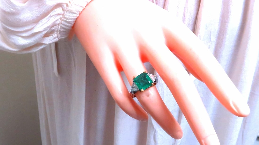 GIA Certified 3.97ct Natural Emerald (F1) Trillants Diamond Ring Platinum 12414 - 9