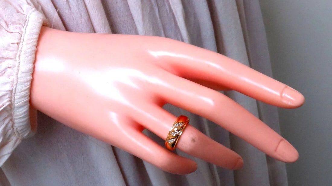 Wave Pattern Traditional Natural Diamond Band ring .08ct 14kt Gold - 6