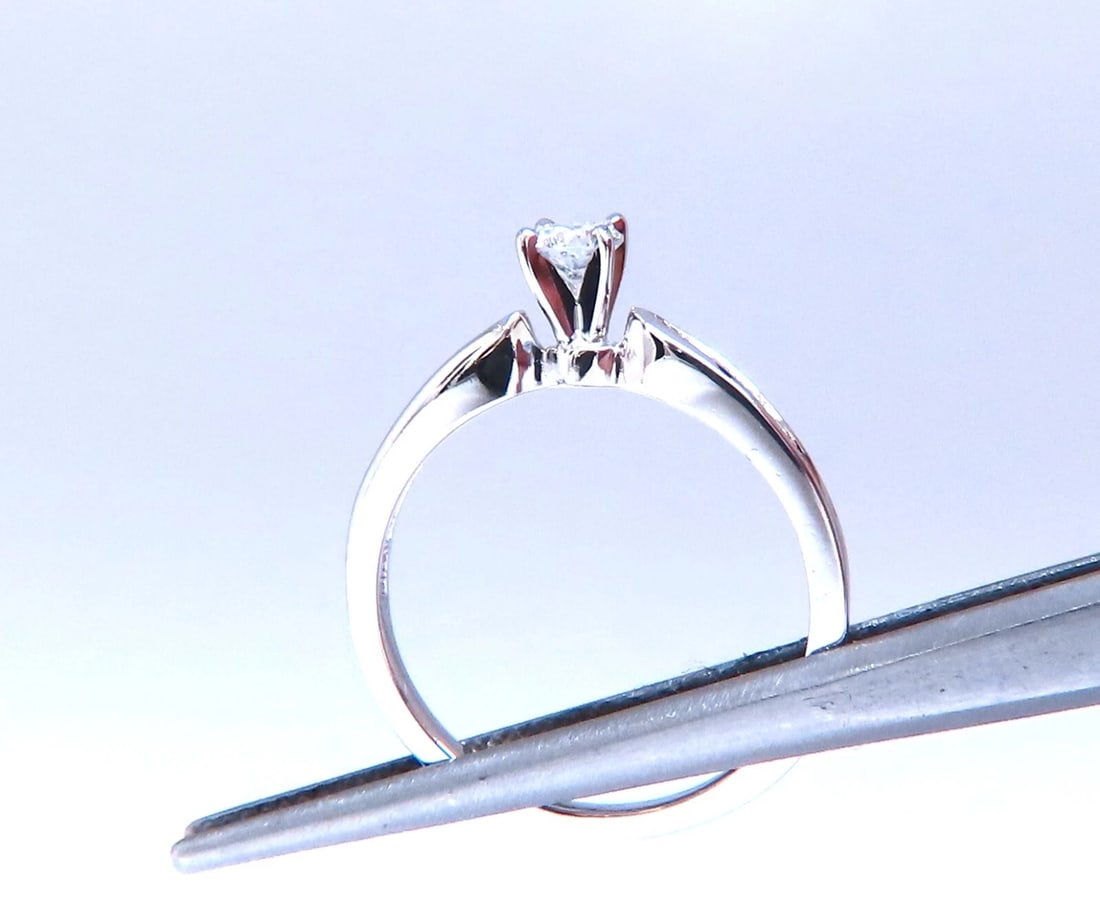 Traditional Natural Diamond Engagement ring .24ct 14kt Gold - 5