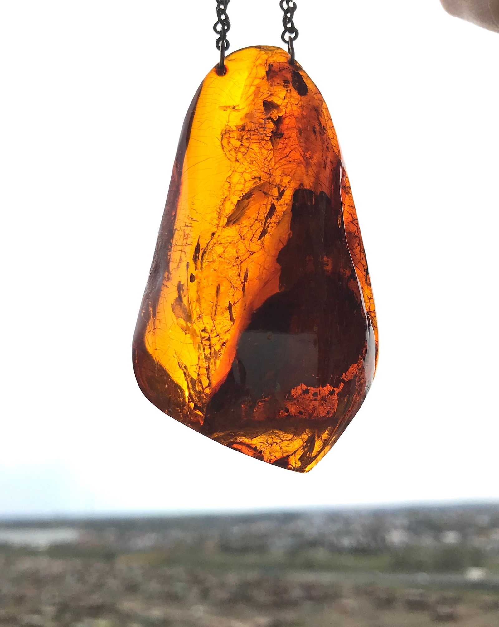Phenomenal Vintage Amber Pendant shaped like a Drop - 3