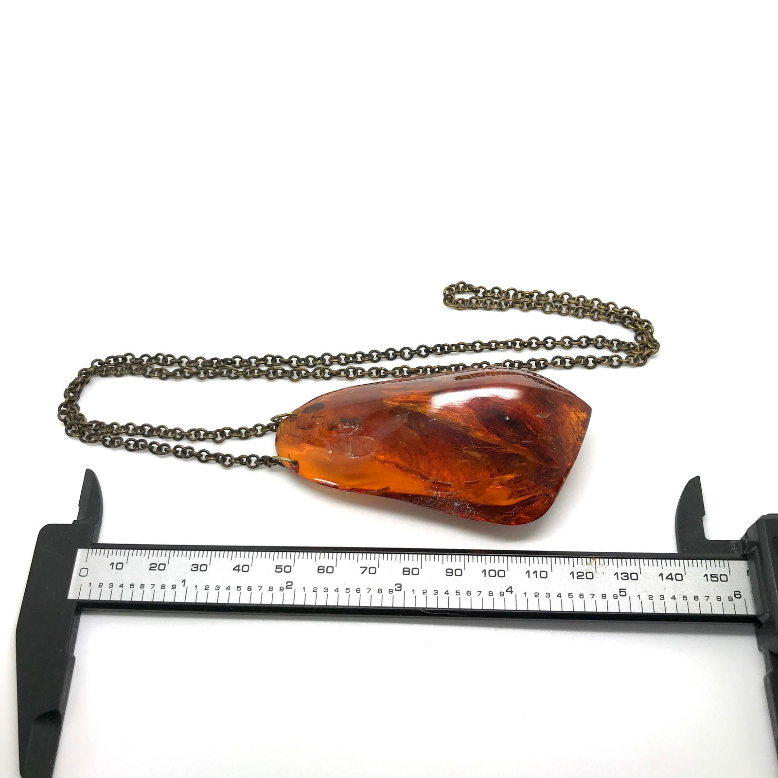 Phenomenal Vintage Amber Pendant shaped like a Drop - 7