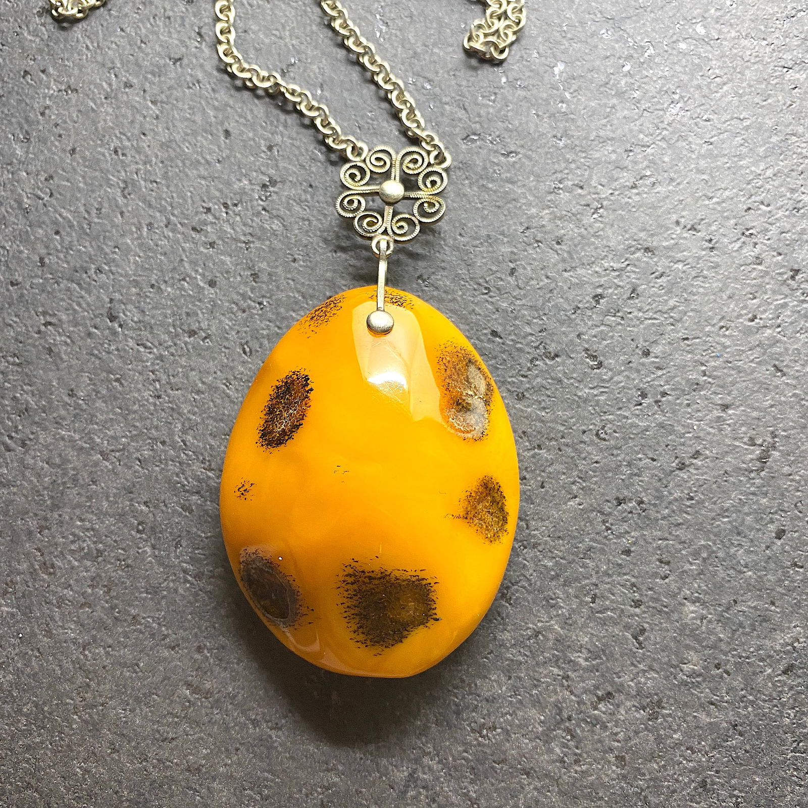 Amazing Unique Vintage Amber Pendant with chain, shaped like a Drop - 3