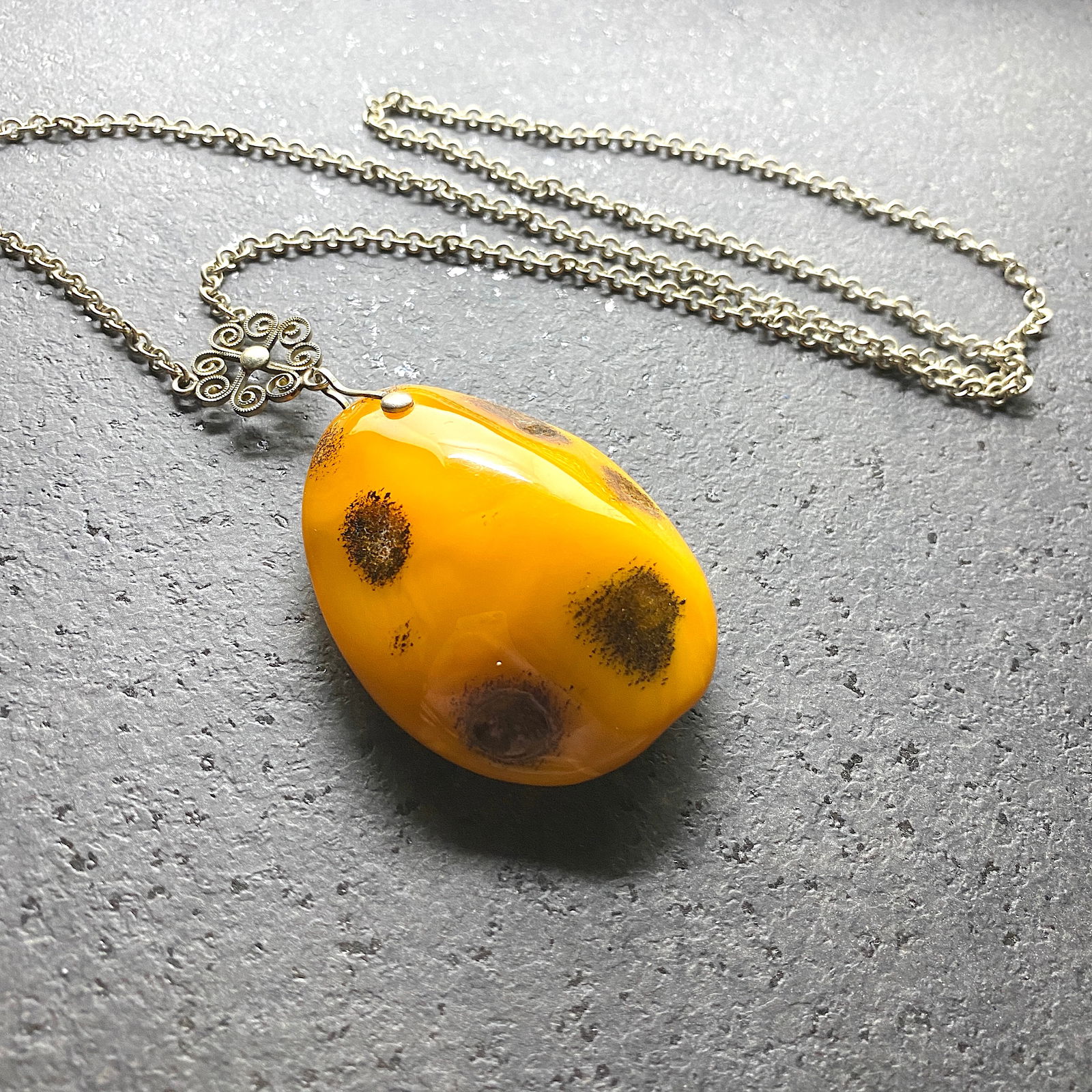 Amazing Unique Vintage Amber Pendant with chain, shaped like a Drop - 4