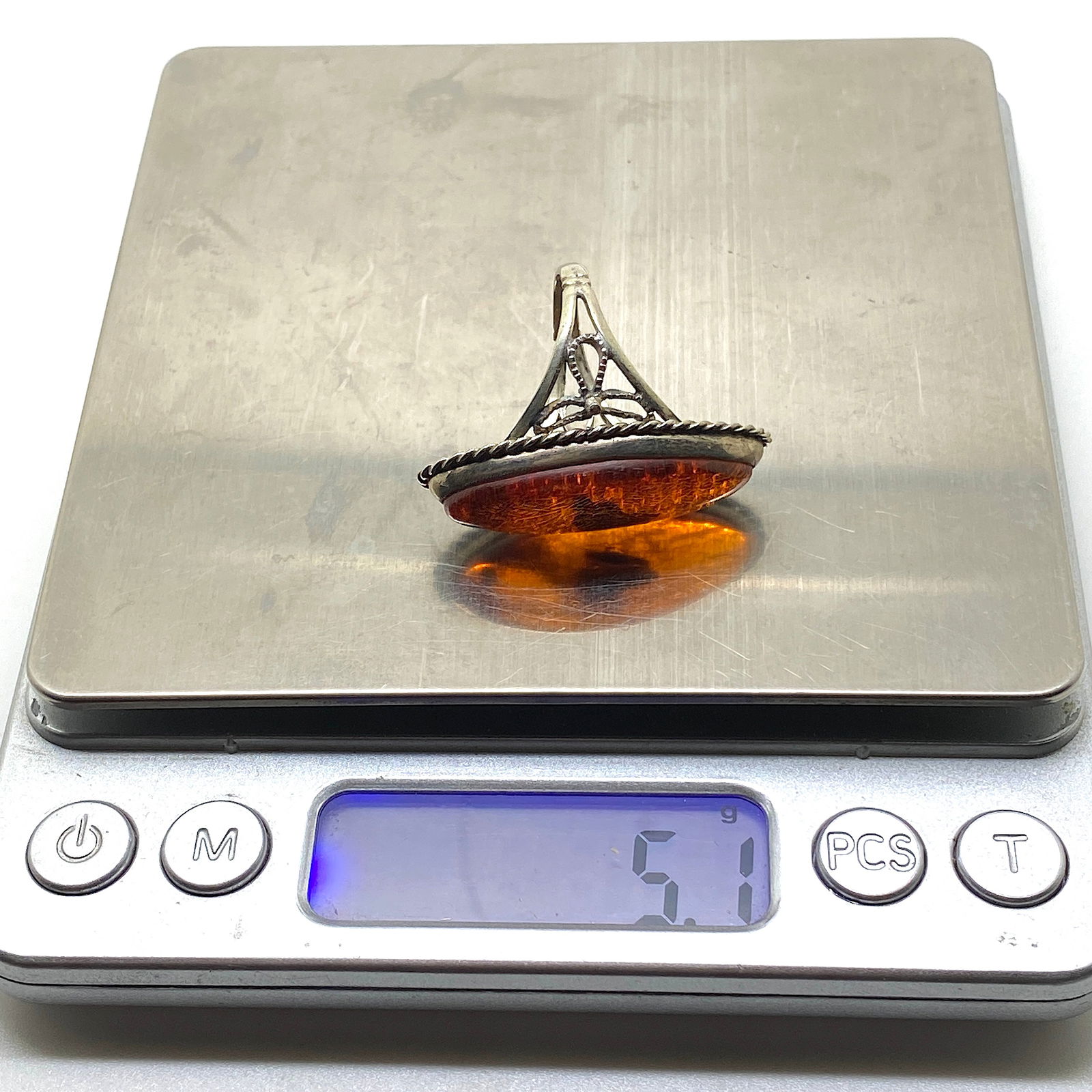 Splendid Unique Vintage Amber Ring - 8