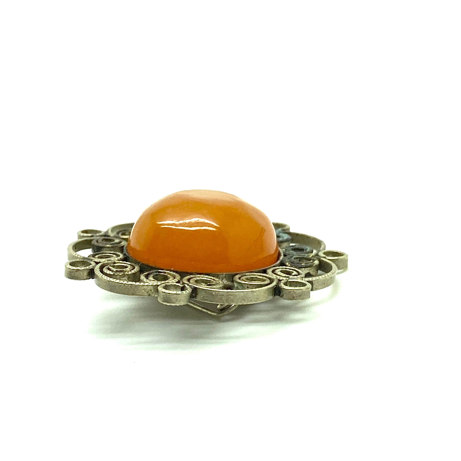 Impressive Vintage Amber Brooch - 2