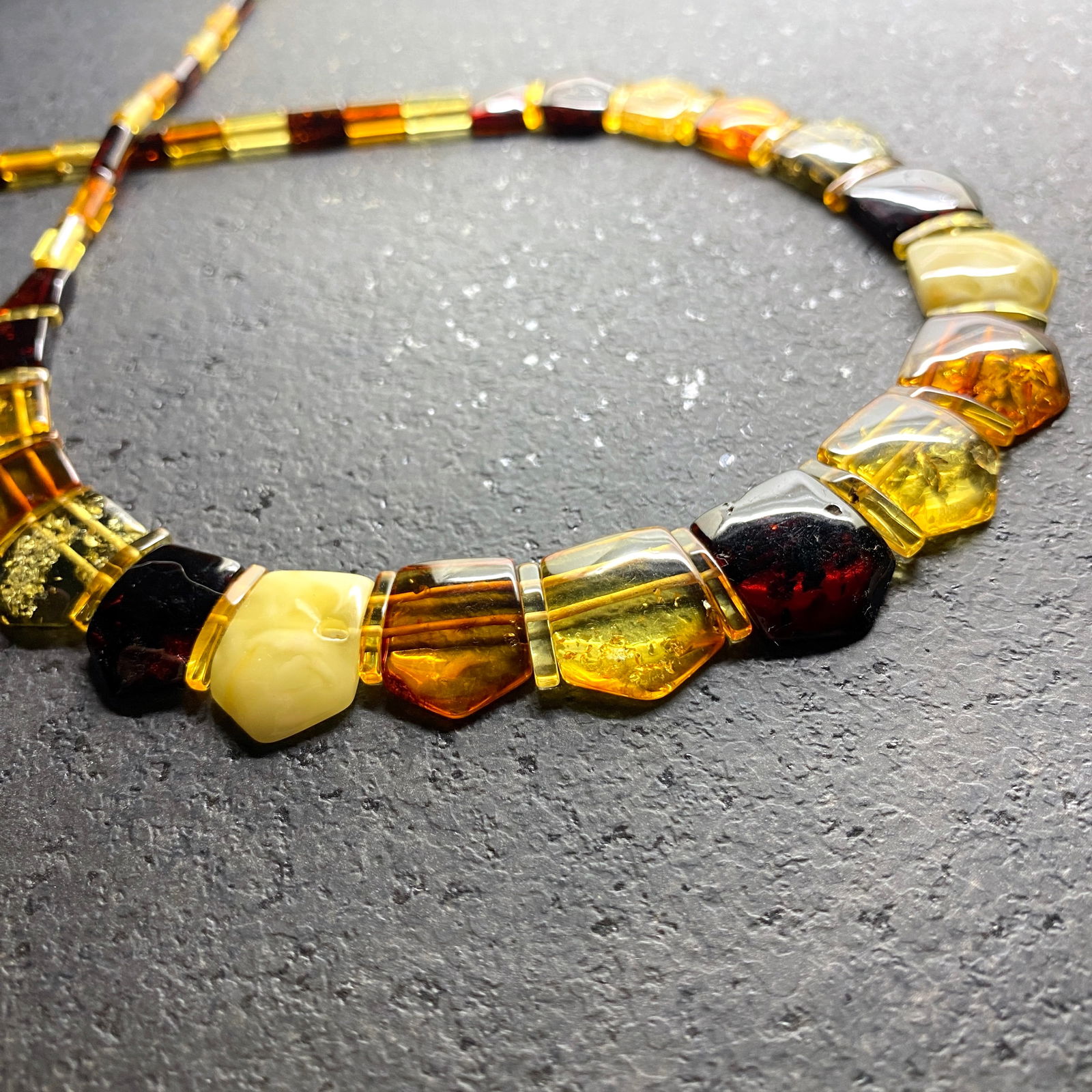 Extraordinary Amber Cleopatra necklace (1 of 9)
