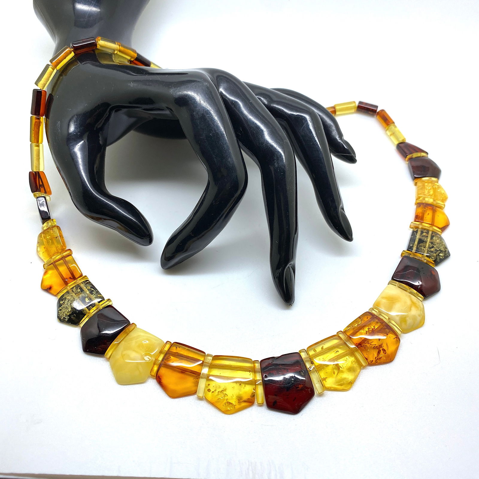 Extraordinary Amber Cleopatra necklace - 3
