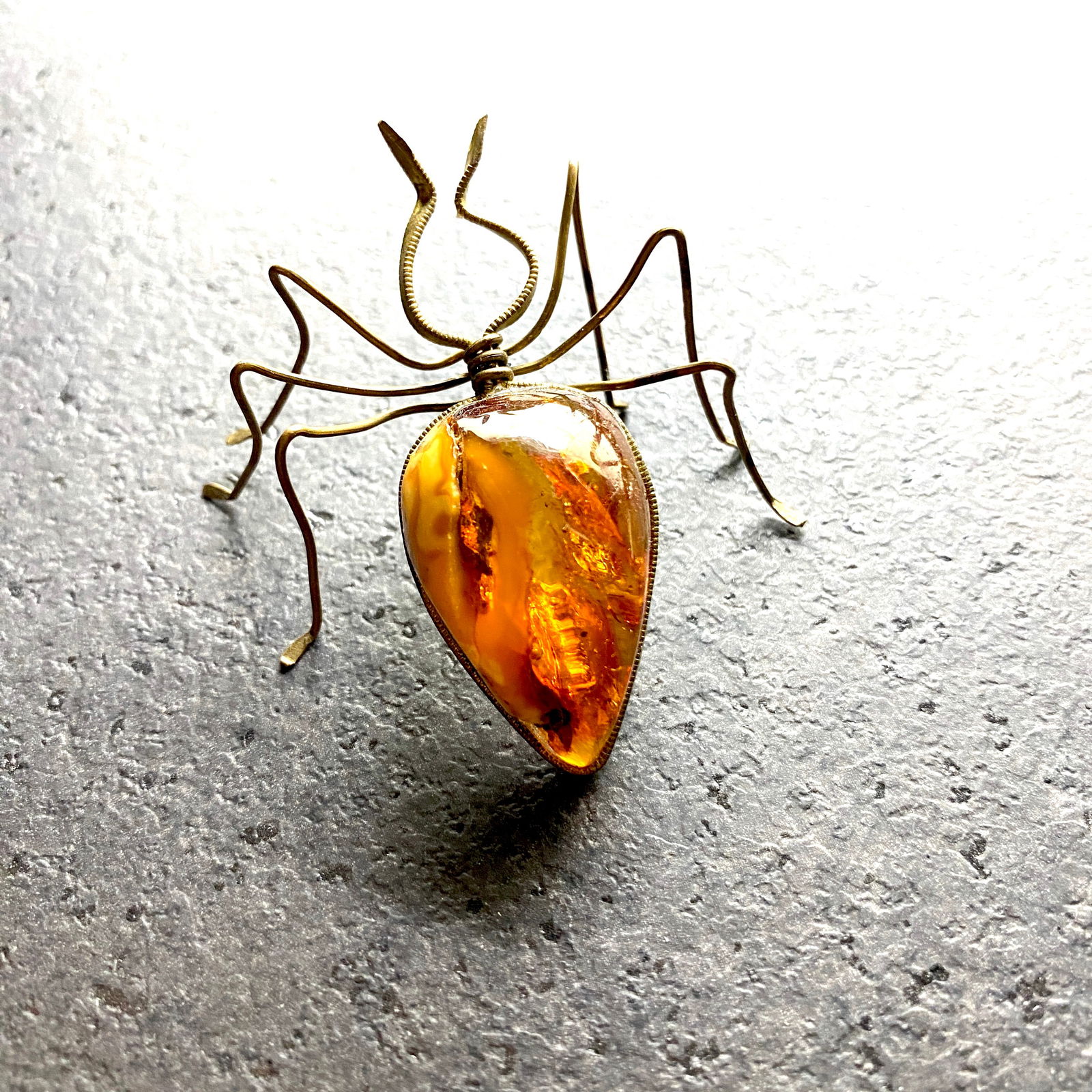 Antique Amber Spider Brooch - 3