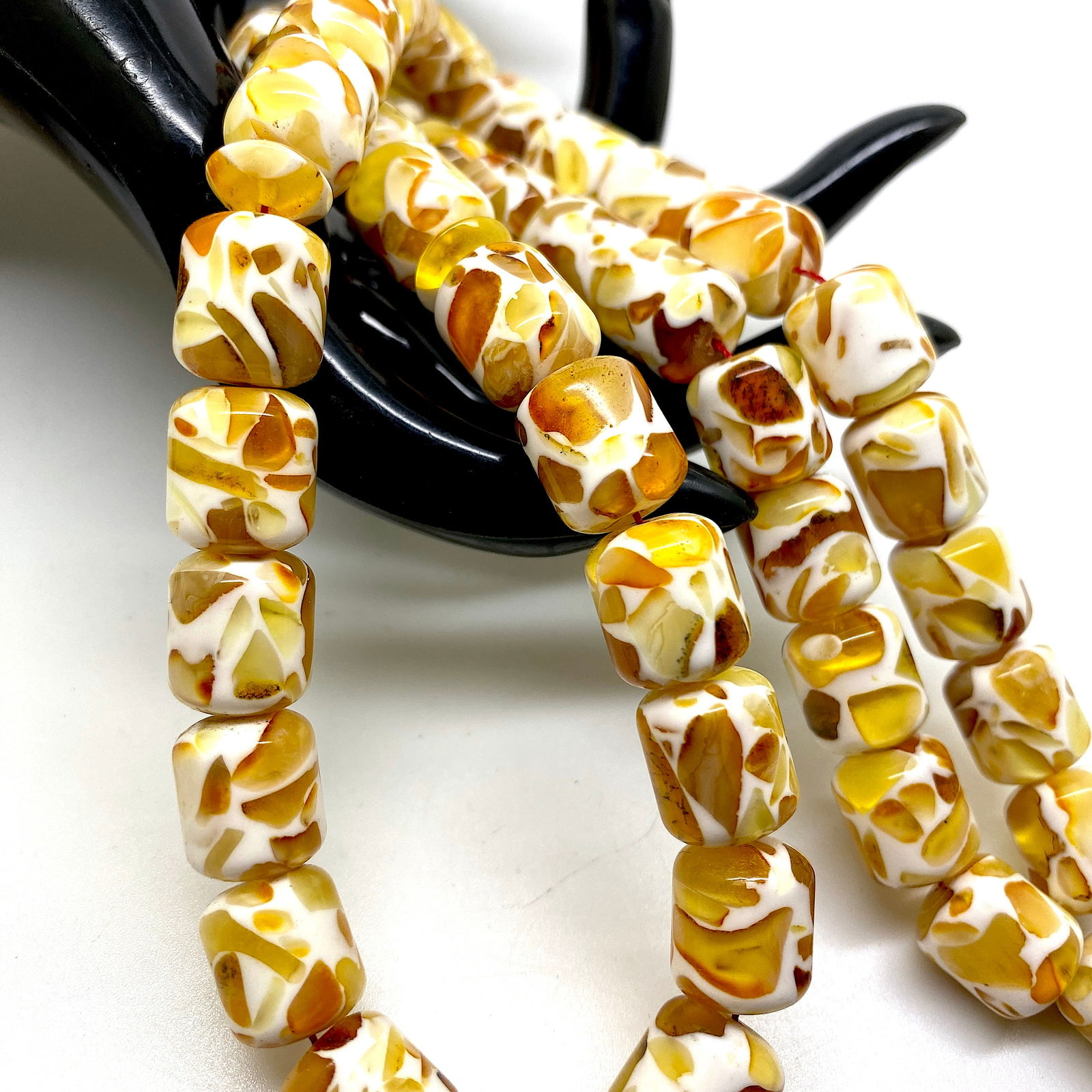 Unique and Phenomenal Amber Tesbih made from Barrel shaped Amber beads - 3
