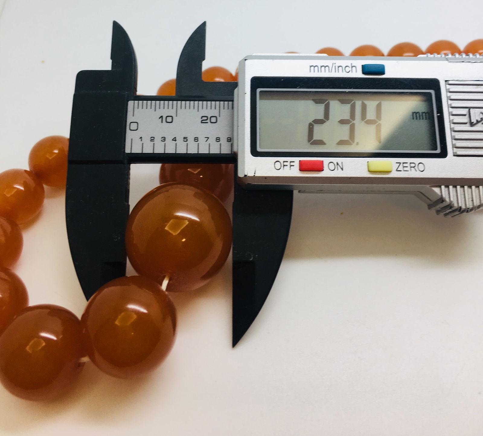 Staggering Unique Vintage Amber Necklace made from Round Amber beads - 6