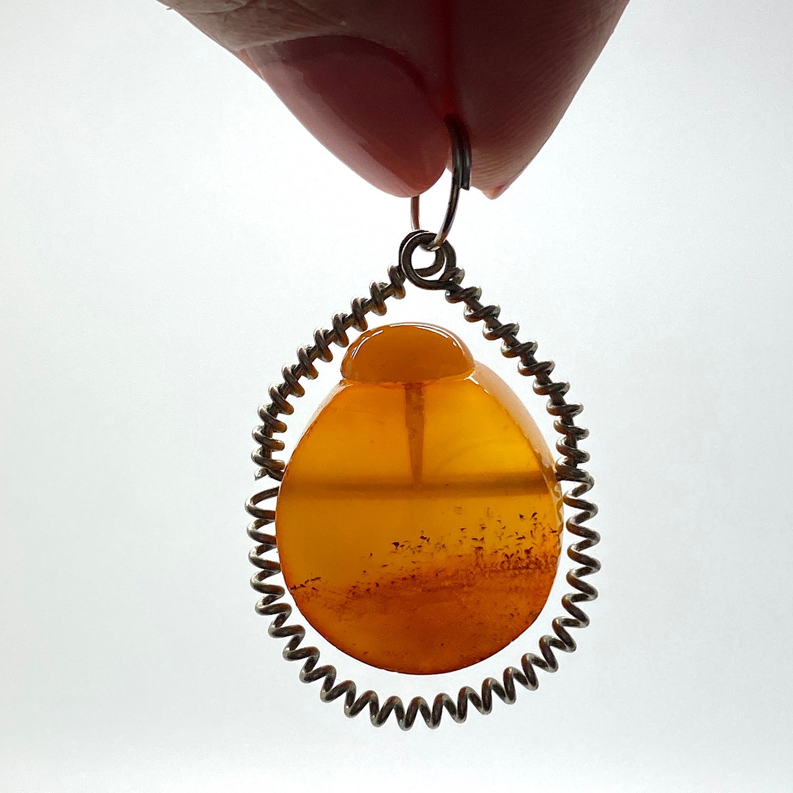 Beautiful Vintage Amber Pendant shaped like a Drop - 3