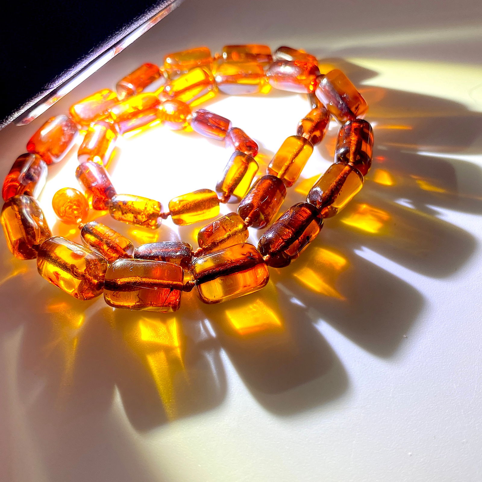 Unique and Marvellous Amber Necklace made from Barrel shaped Amber beads - 8