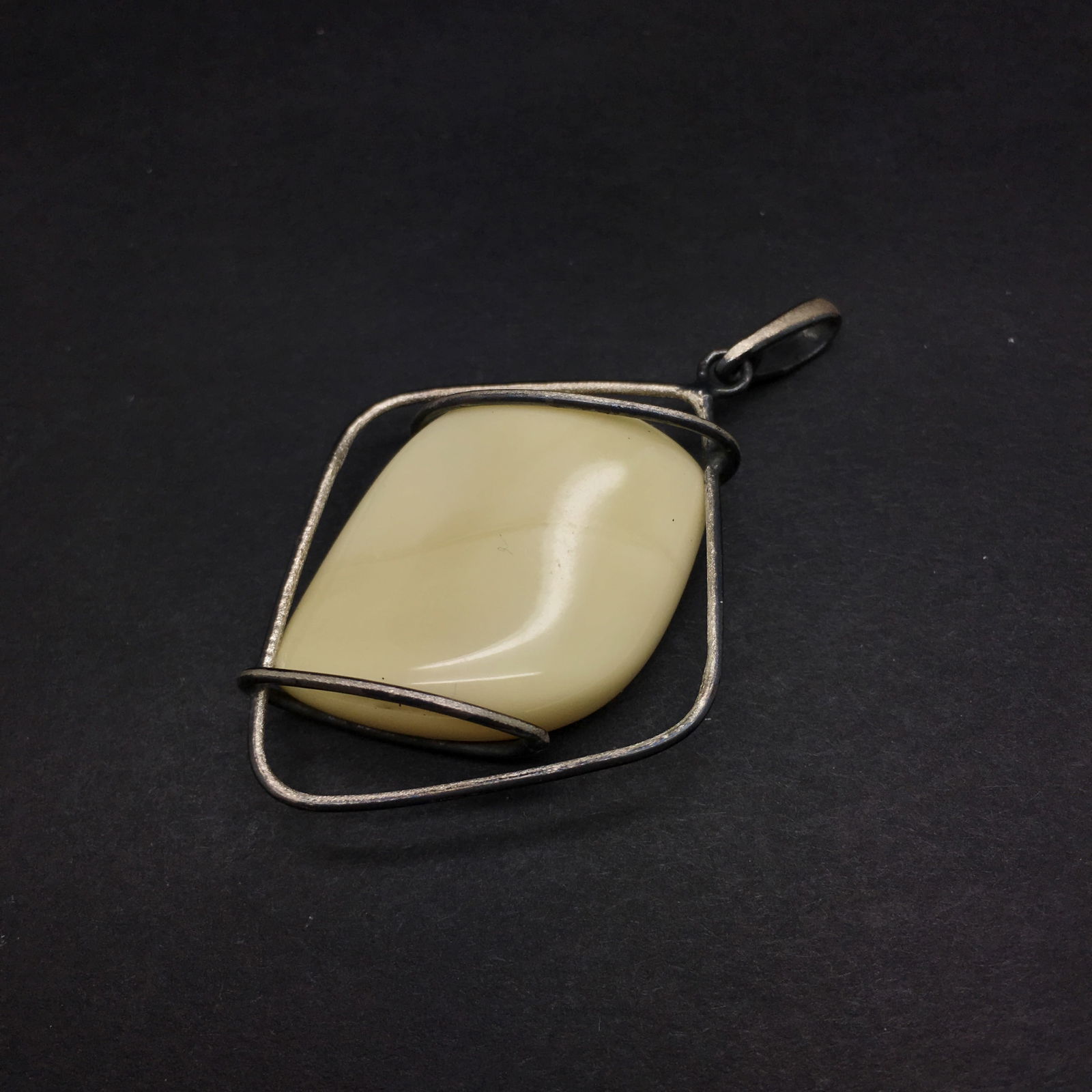 Baltic amber set pendant&ring white color rare stones 11,7g - 3