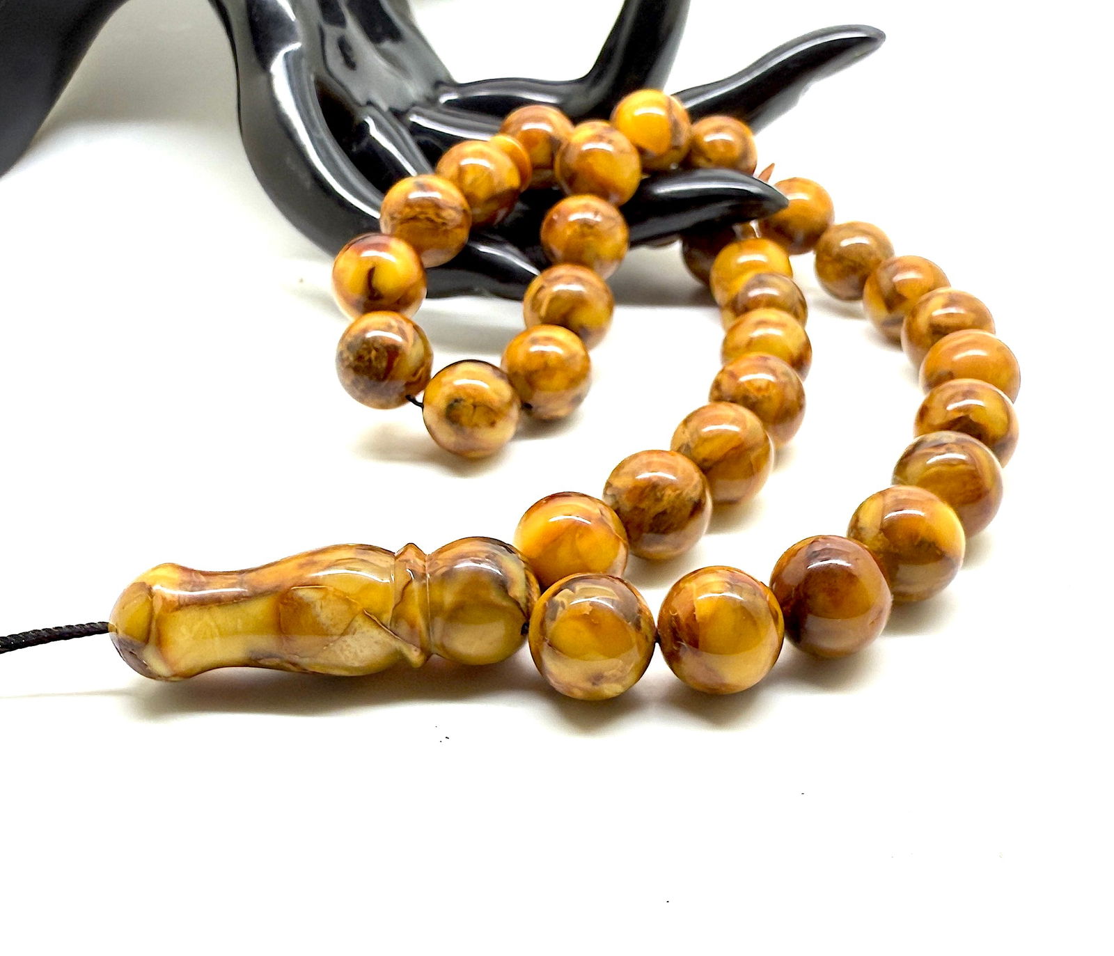Unique and Staggering Amber Tesbih made from Round Amber beads - 2