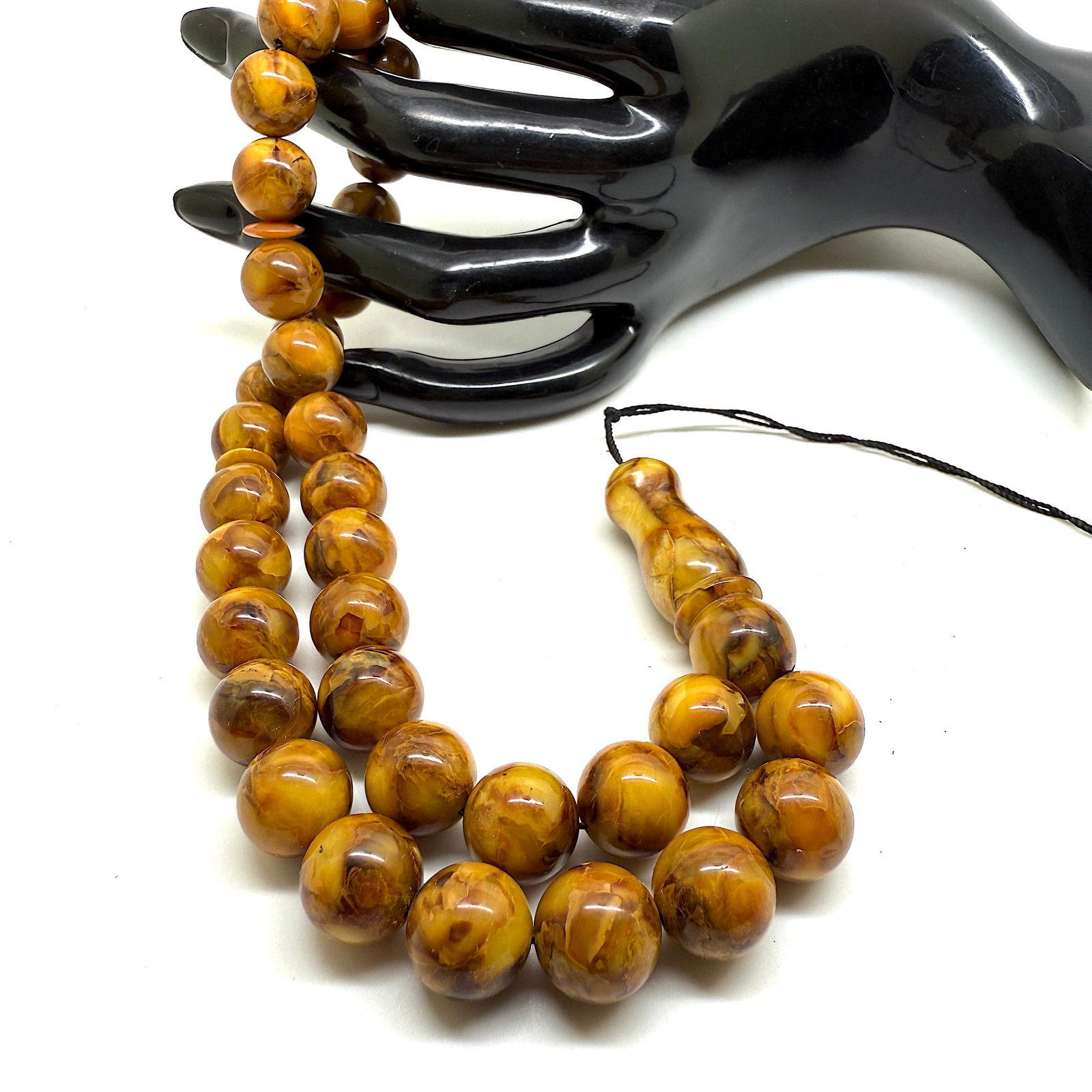 Unique and Staggering Amber Tesbih made from Round Amber beads - 5