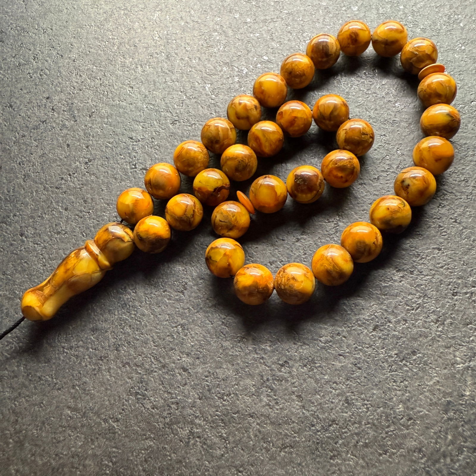 Unique and Staggering Amber Tesbih made from Round Amber beads - 6