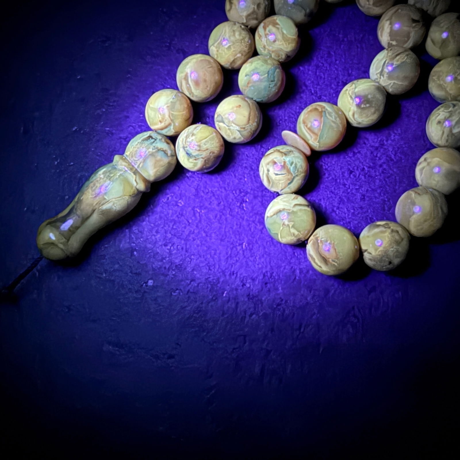 Unique and Staggering Amber Tesbih made from Round Amber beads - 8