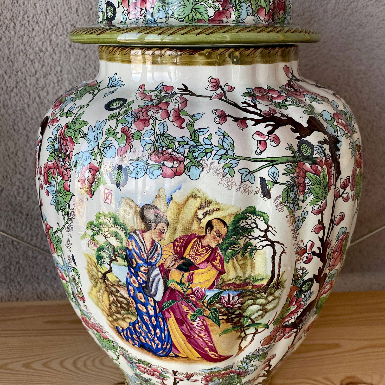 Chinese porcelain vase - 4