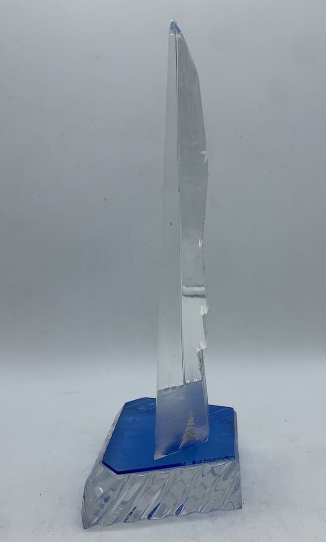 Blue Glass figurine of Moscow - 3