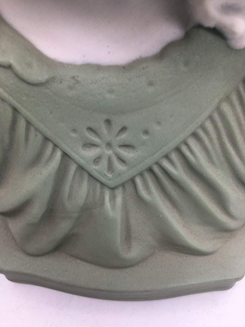 Marble portrait of a girl - 4