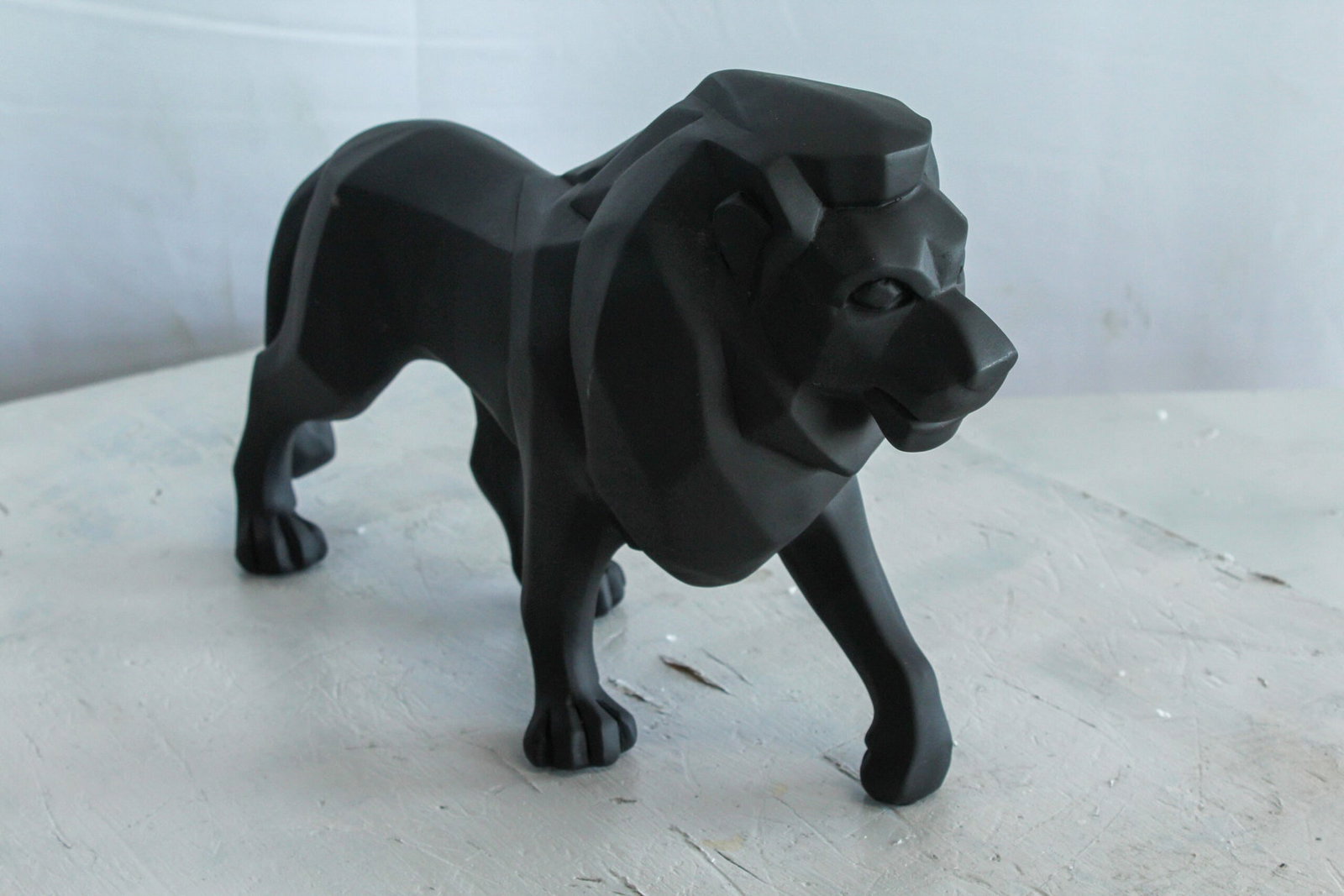 Matte Black Resin Lion Statue - Modern Geometric Indoor/Outdoor Sculpture, Bold Polygon Design with - 7
